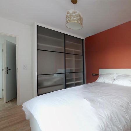 Appartement Residence Neuve Proche Versailles Saint-Cyr-l'Ecole Exterior photo